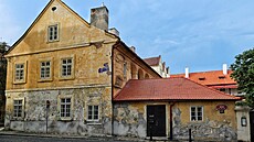 Malostranský obecní �pitál vznikl pravd�podobn� v 16. století a existoval do...