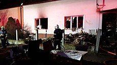 Po no�ním po�áru domu ve Veselí nad Moravou na Hodonínsku na�li hasi�i mrtvého...