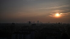 Milán se nachází pod velkou vrstvou smogu. (20. února 2024)