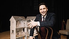 Martin Písaík na jeviti Divadla Na Fidlovace po zkouce Války Roseových (19....