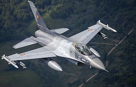 Portugalský bojový letoun F- 16 nad Pobaltím (22. kvtna 2023)