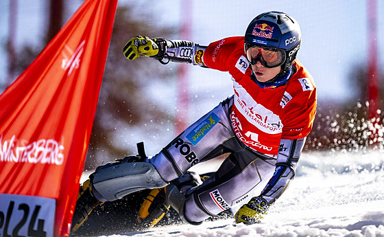 Ester Ledecká ovládla ve Winterbergu paralelní obí slalom snowboardistek.