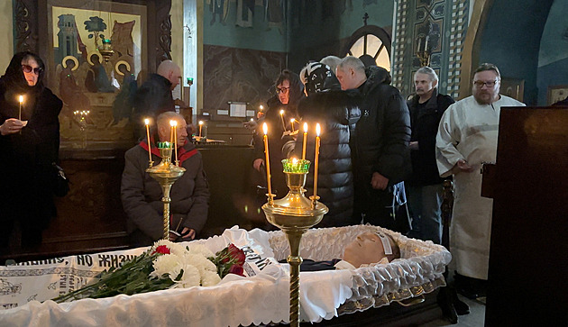 Pohřeb v roli odporu. Čím loučení s Navalným připomíná Patočku, čím ne