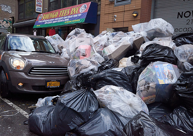 Už žádné pytle s odpadky v ulicích. New York rázně zametá se smradem i potkany