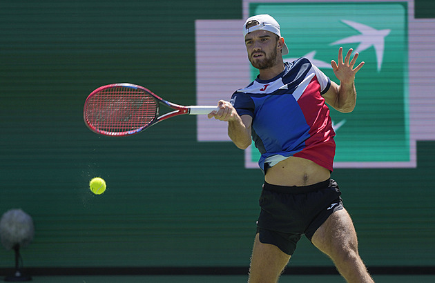 Macháč, Menšík  i Siniaková zvládli úvodní kolo turnaje v Indian Wells