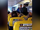 Na palub letadla se mezi cestujcmi strhla bitka, zasahovala policie