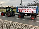 Prjezd techniky protestujících zemdlc praskou Letnou (7. bezna 2024)