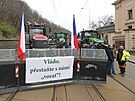 Protestující zemdlci ve tvrtek ráno dorazili do Prahy. Chtjí upozornit na...