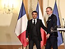 Francouzský prezident Emmanuel Macron v Praze jednal s premiérem Petrem Fialou