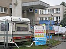 Rekonstrukce vstup� do ���rsk� polikliniky za�ala tento t�den pracemi na bo�n�m...