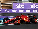 Charles Leclerc z Ferrari pi tréninku na Velkou cenu Saúdské Arábie