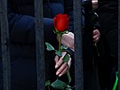 Lidé v Rusku se louí se zesnulým opoziním pedákem Alexejem Navalným. Poheb...