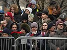 Lidé v Rusku se louí se zesnulým opoziním pedákem Alexejem Navalným. Poheb...