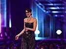 Dua Lipa bhem Brit Awards 2024 v Londýn (2. bezna 2024)