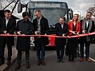 Slavnostn� zah�jen� provozu trolejbus� na trase N�dra�� Veleslav�n - Leti�t�...