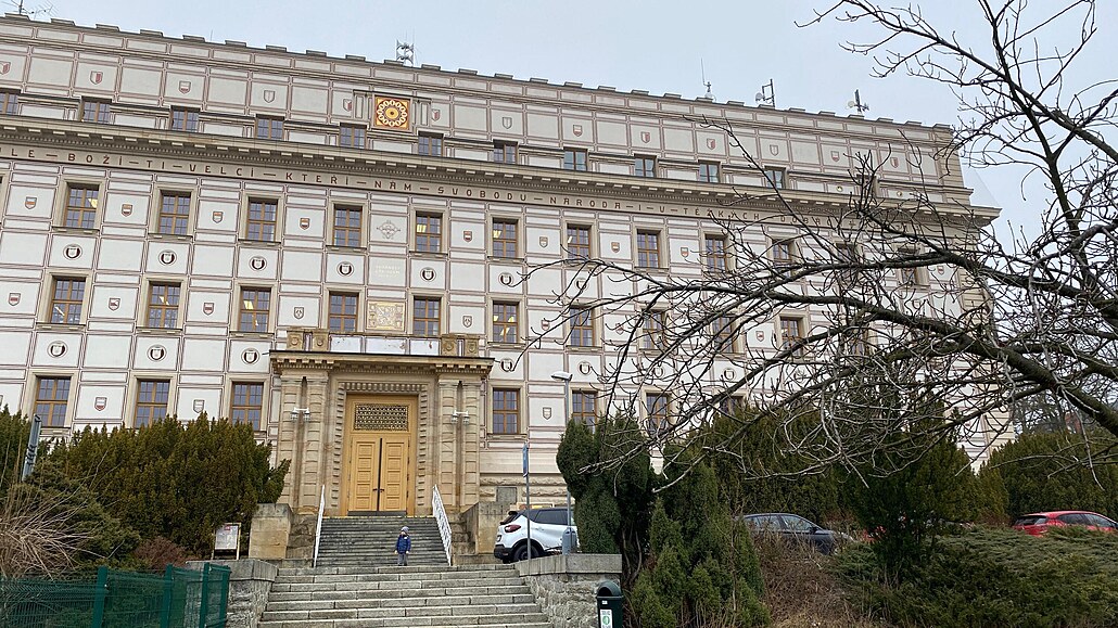 Budova Okresního soudu v Doma�licích (1. b�ezna 2024)