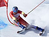 Marco Odermatt na trati obřího slalomu v Aspenu.