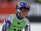 Spokojená Ester Ledecká v cíli super-G během Světového poháru v Kvitfjellu.