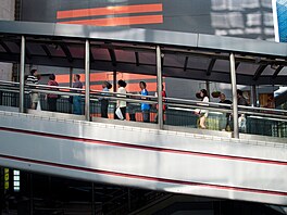 Taky va�e d�ti zbo��ují jezdící schody? Pokud ano, kone�n� máte ten správný...