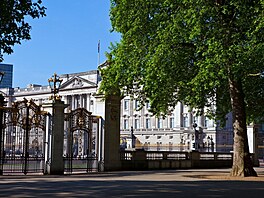 Londýn je pozoruhodn� zeleným m�stem. V jeho intravilánu se nachází 8,4 milion�...