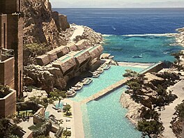 Vstupní branou do NEOM m�la být tzv. Neom Bay. Hypermoderní reziden�ní �tvr�,...