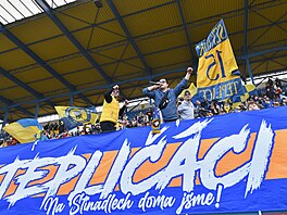 Cennet'teki Teplice: Slavistler yok ve arkada beş otobüs dolusu hayran var