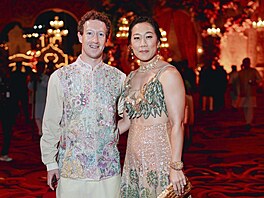 Mark Zuckerberg s manelkou Priscillou Chanovou (Gudarát, 2. bezna 2024)