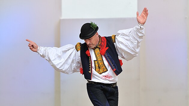 Ptatyicetilet Erik Feldvabel triumfoval ve verbskm finle Mezinrodnho folklornho festivalu ve Strnici na Hodonnsku hned tyikrt.
