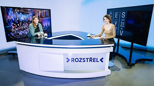 Hostem poadu Rozstel je Tereza Mal Rychnovsk, vkonn editelka esk filmov a televizn akademie. Moderuje Monika Zavelov.