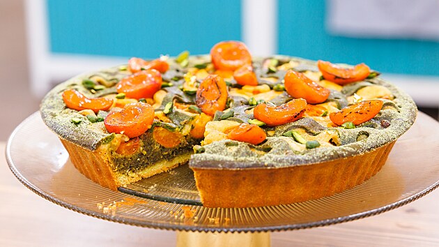 Kol�� sice po upe�en� vypadal trochu jinak, ne� byla Vojtova p�edstava, ale chu�ov� byl dokonal�. Kombinace merun�k s�pist�ciemi a �ajem matcha porotu nadchla. 