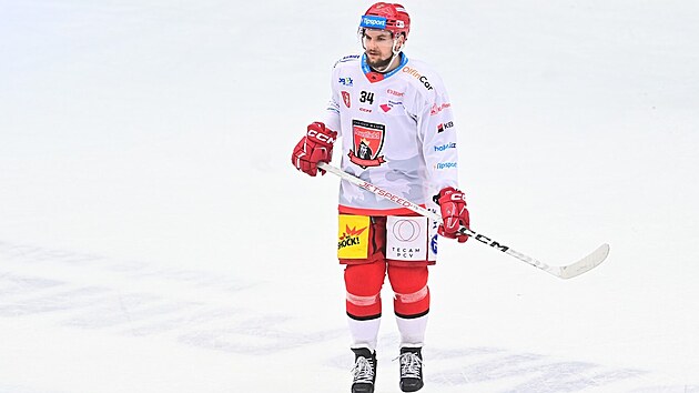 Hradeck� �to�n�k Kevin Kl�ma v z�pase s �esk�mi Bud�jovicemi.