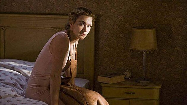 Kate Winsletov ve filmu Pedta (2009)