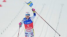 �védka Frida Karlssonová vít�zí v závod� na 50 km Sv�tového poháru v b�eckém...