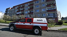 D�m s pe�ovatelskou slu�bou v �eské Kamenici, kde ho�elo. Po�ár má jednu ob�....