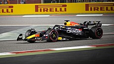 Max Verstappen na trati Velké ceny Bahrajnu