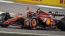 Carlos Sainz na trati Velké ceny Bahrajnu
