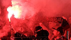 Sparantí fanouci bhem derby proti Slavii