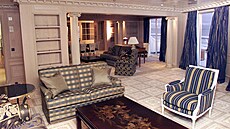 Obývací pokoj luxusní kajuty na výletní lodi pro bohá�e The World (únor 2002)