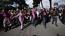 K Mezinárodnímu dni en v pátek vyly do ulic v Evrop tisíce lidí. (8. bezna...