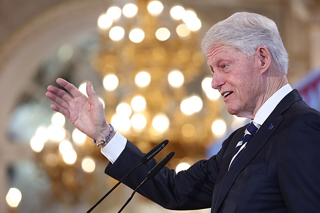 Clinton: Rozšíření NATO bylo správné. Bez Havla by se to nepodařilo, šel za tím