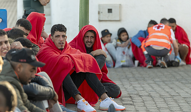 Focení mrtvol, falešná pomoc. Na rodiny ztracených migrantů cílí podvodníci
