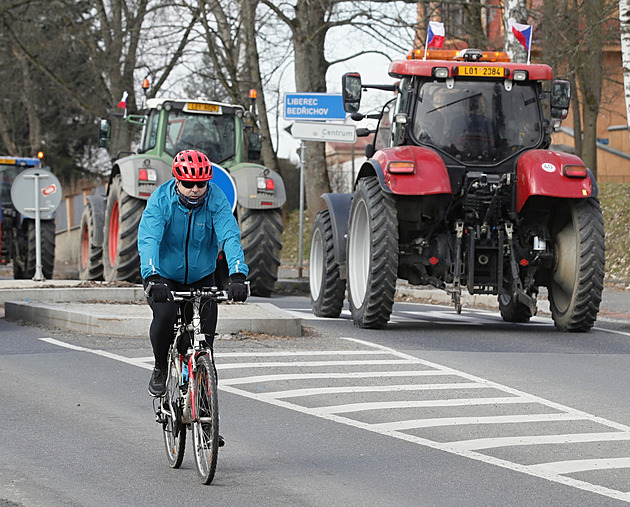 Fialova vláda vede válku proti vlastním zemědělcům. Protestům se vůbec nedivím