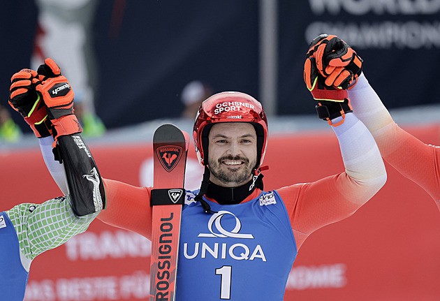 Meillard vyhrál obří slalom v Saalbachu, Odermatt nedokončil druhé kolo