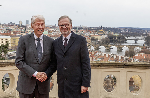 Jak Čechoameričané lobbovali pro NATO. Cestu jim tehdy usnadnil i krajanský tisk