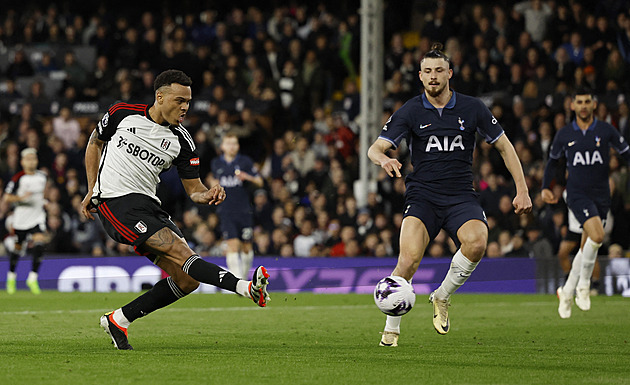 Tottenham vysoko prohrál na Fulhamu, výhru slaví i nováček z Burnley