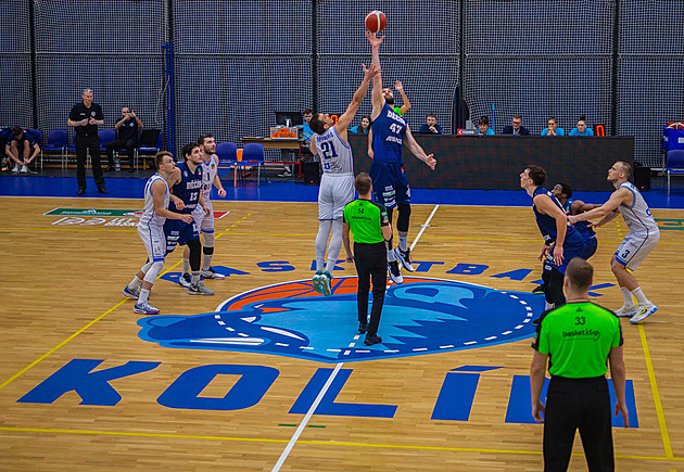 Dvanáct účastníků zůstává. Basketbalisty Kolína nahradí v lize Jindřichův Hradec