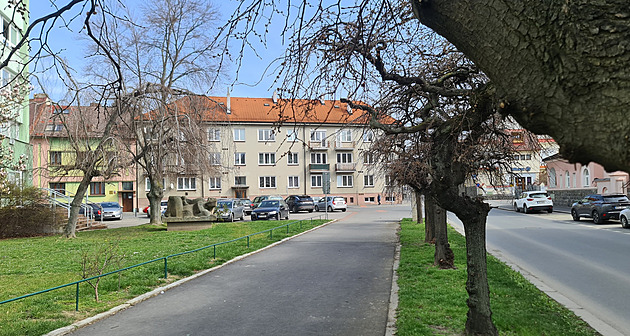 V Klatovech po napadení zemřel senior, podezřelými jsou vnučka a její přítel