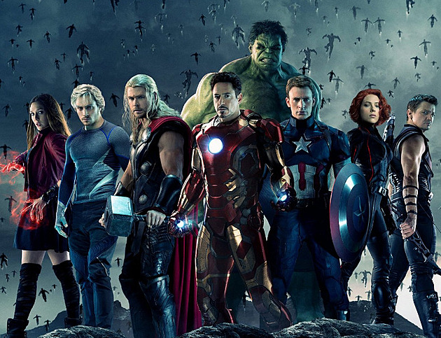 Ikonický záporák v novém podání s novorozenětem v náručí. Avengers se vrací