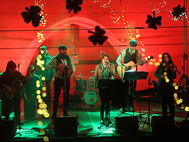 St. Patrick's Day ve Velk�m Mezi���� zah�jil s�rii akc�, je� se budou letos v v...