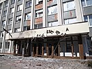 Do radnice v Belgorodu narazil ukrajinský dron. (12. bezna 2024)